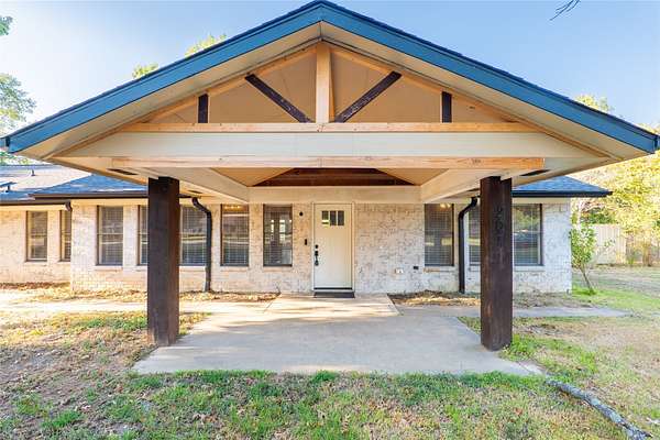 2.13 Acres of Land with Home for Sale in Edgewood, Texas
