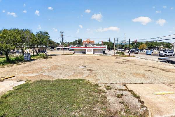 0.26 Acres of Land for Sale in Ennis, Texas