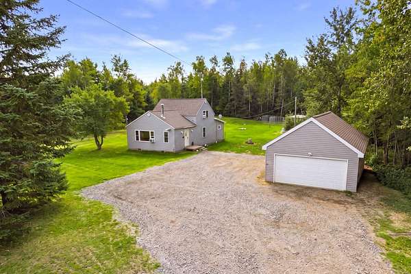 10 Acres of Land with Home for Sale in International Falls, Minnesota