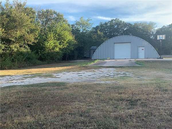 2.8 Acres of Improved Commercial Land for Sale in Navasota, Texas