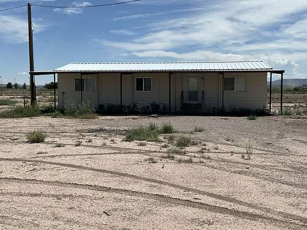 4.4 Acres of Land with Home for Sale in Duncan, Arizona