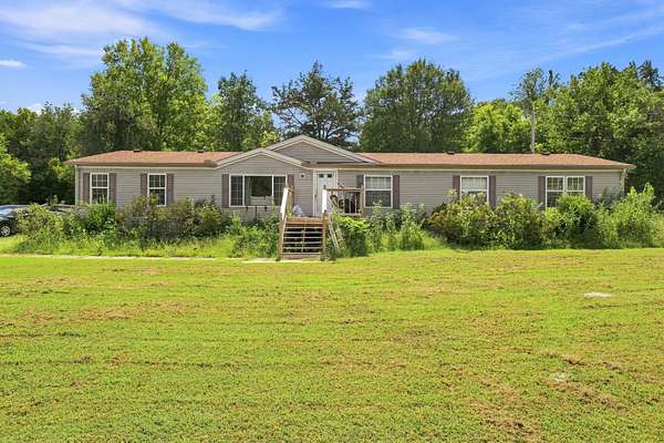 7 Acres of Land with Home for Sale in Lebanon, Tennessee