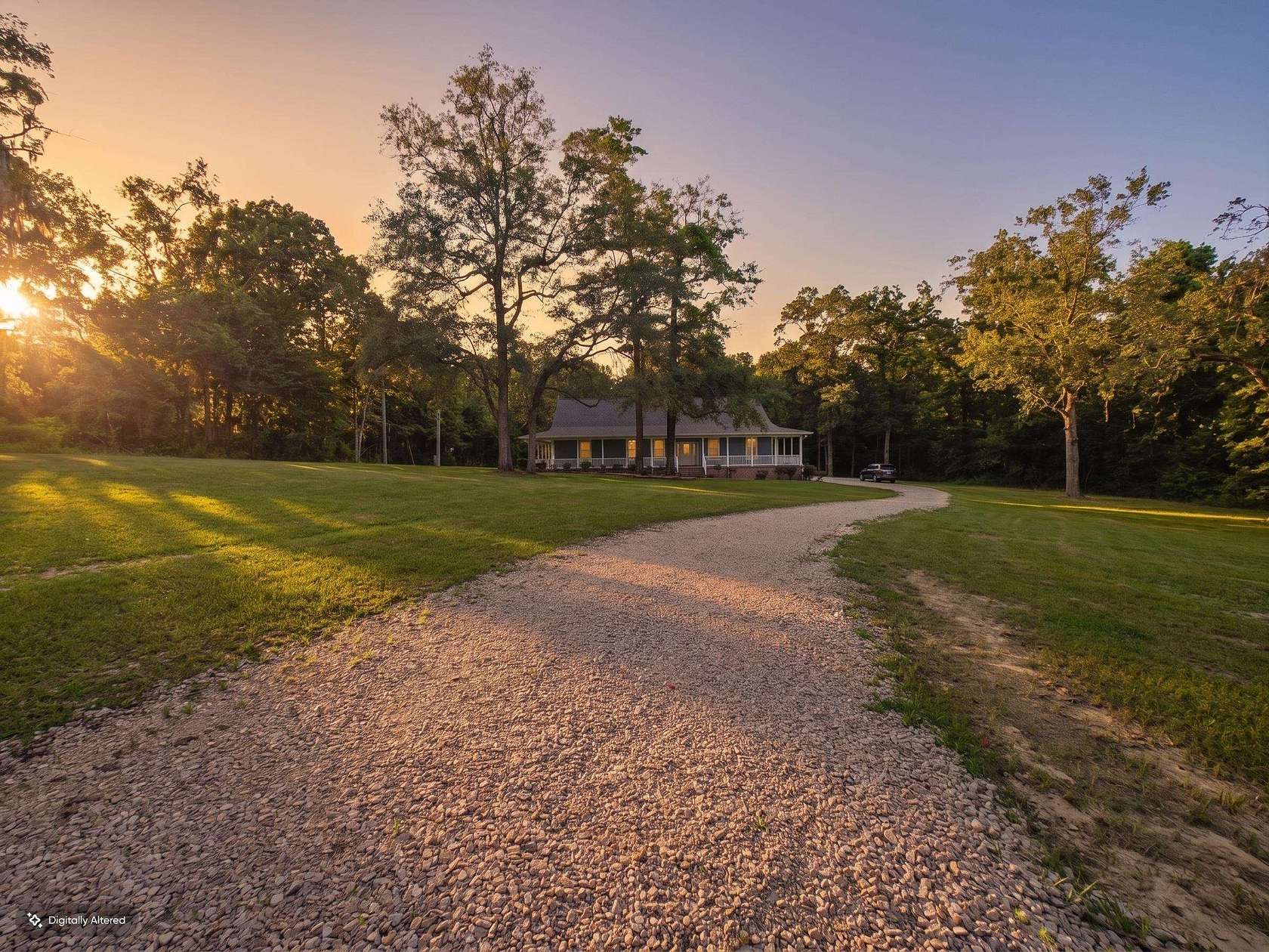 10 Acres of Land with Home for Sale in Havana, Florida