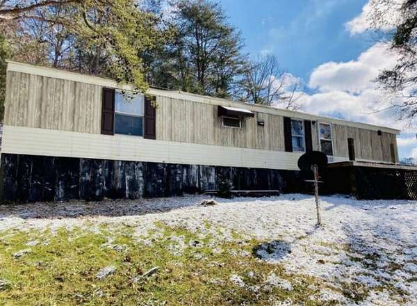 2 Acres of Land with Home for Sale in Berea, Kentucky