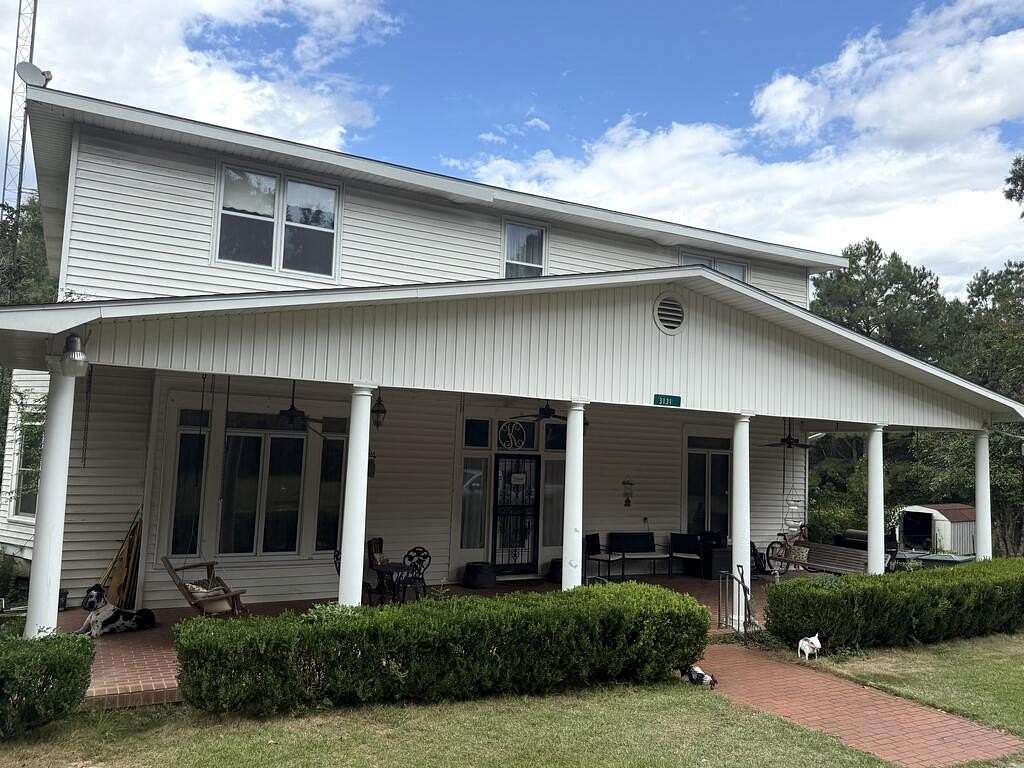 25 Acres of Land with Home for Sale in Ozark, Alabama