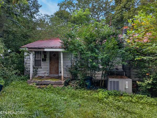 3.9 Acres of Residential Land for Sale in La Follette, Tennessee