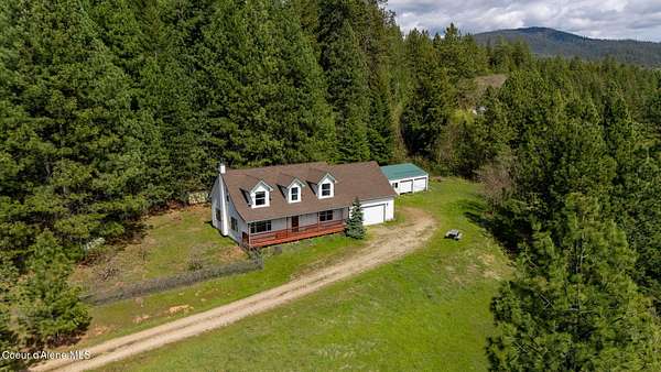 14 Acres of Land with Home for Sale in Harrison, Idaho