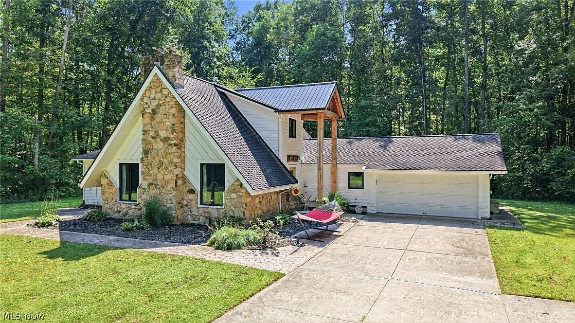 3.13 Acres of Land with Home for Sale in Newton Falls, Ohio