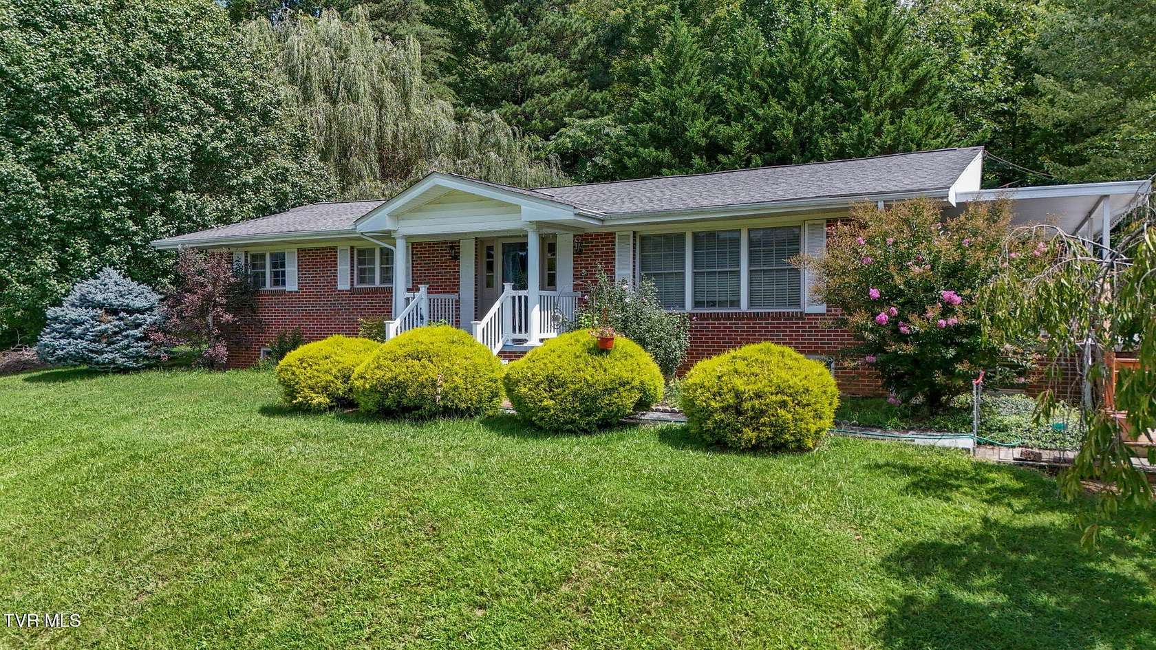 12.6 Acres of Land with Home for Sale in Damascus, Virginia