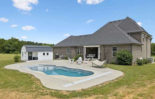 9.27 Acres of Land with Home for Sale in Lascassas, Tennessee