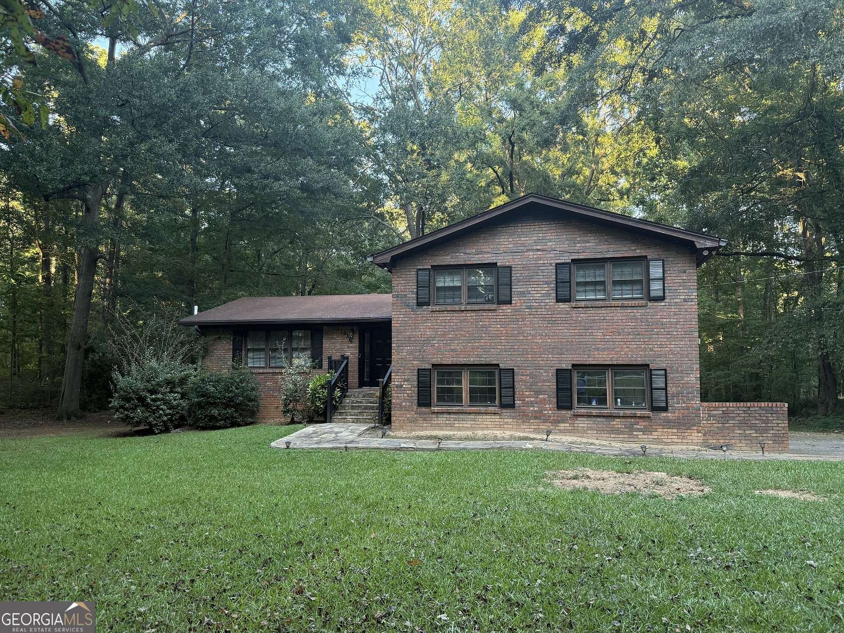 5.1 Acres of Land with Home for Sale in Jonesboro, Georgia