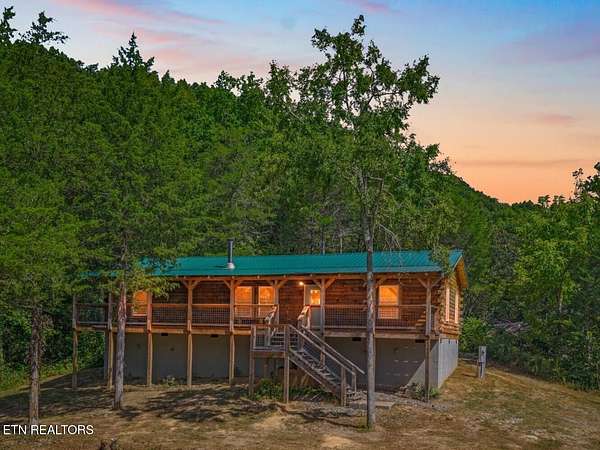 5 Acres of Land with Home for Sale in Englewood, Tennessee