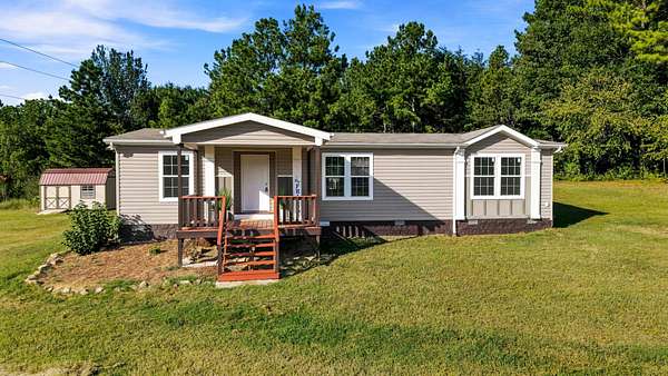 2.62 Acres of Land with Home for Sale in Benton, Tennessee