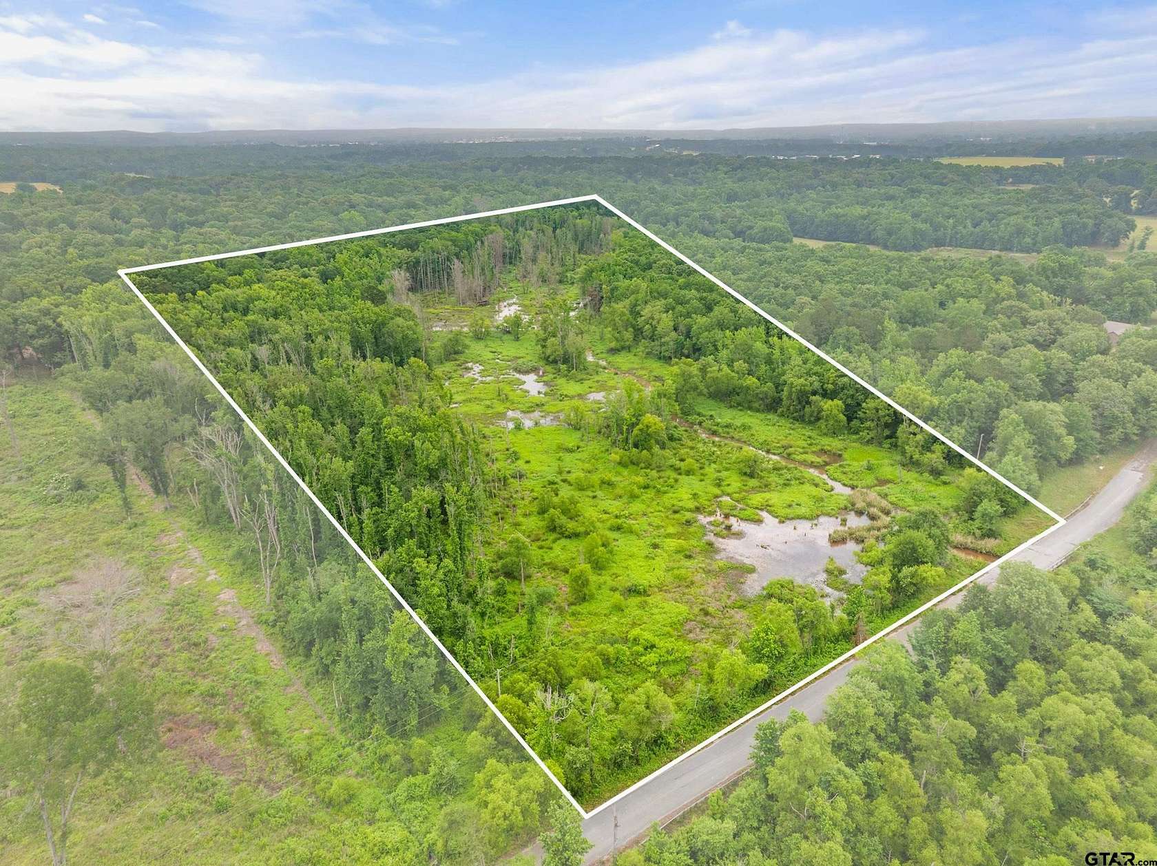 20 Acres of Recreational Land for Sale in Lindale, Texas