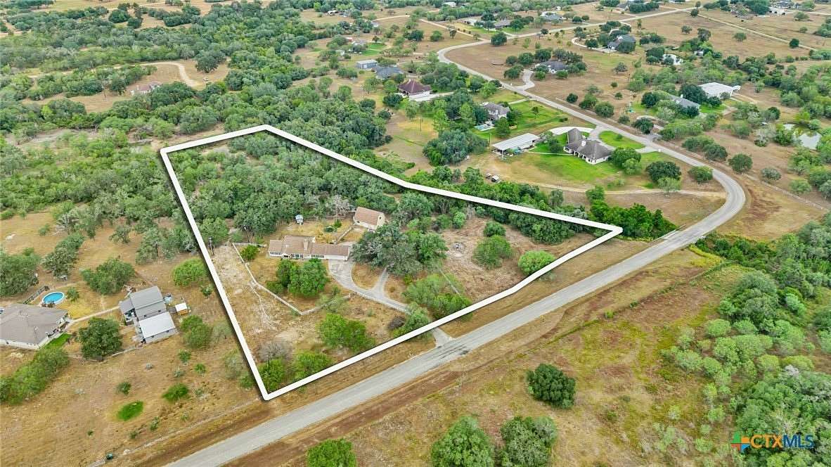 5.54 Acres of Land with Home for Sale in Victoria, Texas