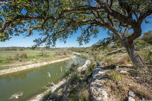 1.17 Acres of Residential Land for Sale in Spring Branch, Texas