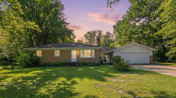 4 Acres of Land with Home for Sale in New Baltimore, Michigan