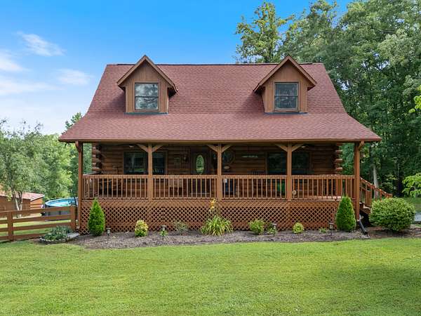 7.1 Acres of Land with Home for Sale in Fairview, Tennessee