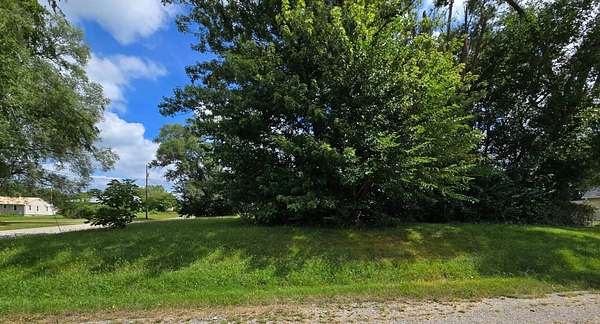 0.19 Acres of Residential Land for Sale in Monmouth, Illinois