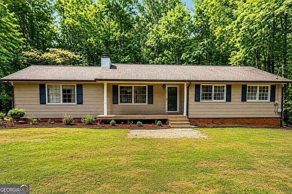 2.9 Acres of Land with Home for Lease in Carrollton, Georgia