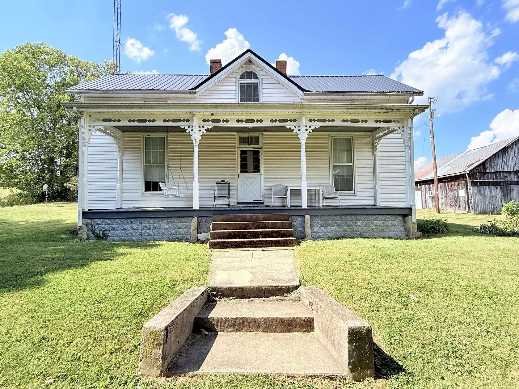 57 Acres of Agricultural Land with Home for Sale in Paris, Kentucky