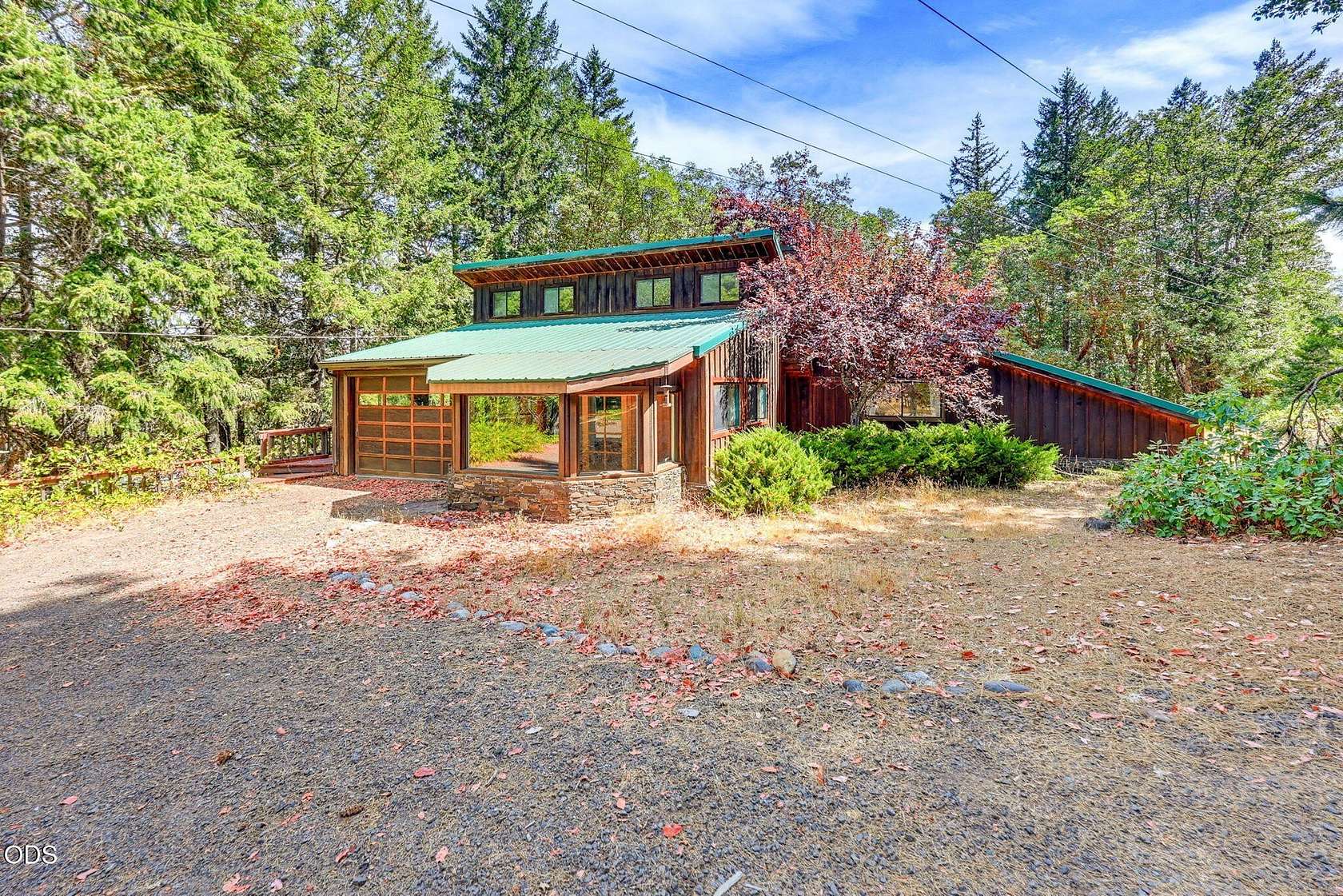 6.65 Acres of Land with Home for Sale in Ashland, Oregon