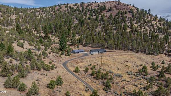 166 Acres of Recreational Land with Home for Sale in Prineville, Oregon