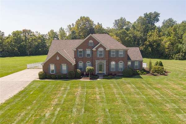 18.1 Acres of Land with Home for Sale in Franklin, Ohio
