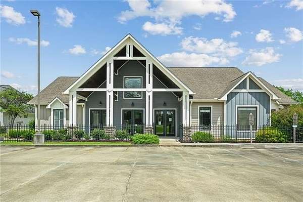 3.25 Acres of Improved Commercial Land for Sale in Holden, Louisiana