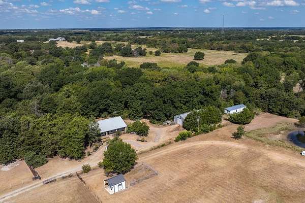 4 Acres of Land with Home for Sale in Kemp, Texas