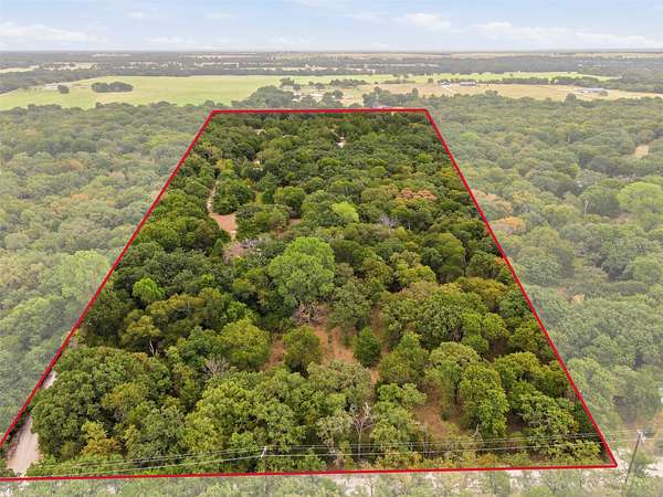 10.1 Acres of Land for Sale in Covington, Texas