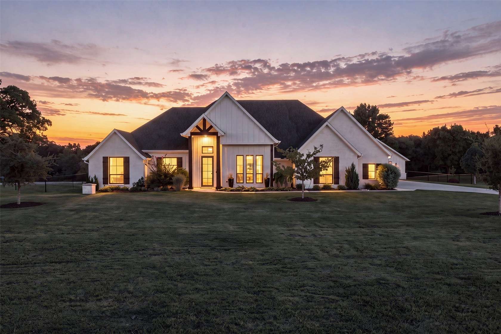 2.1 Acres of Land with Home for Sale in Poolville, Texas