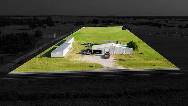 4.5 Acres of Commercial Land for Sale in Paris, Texas
