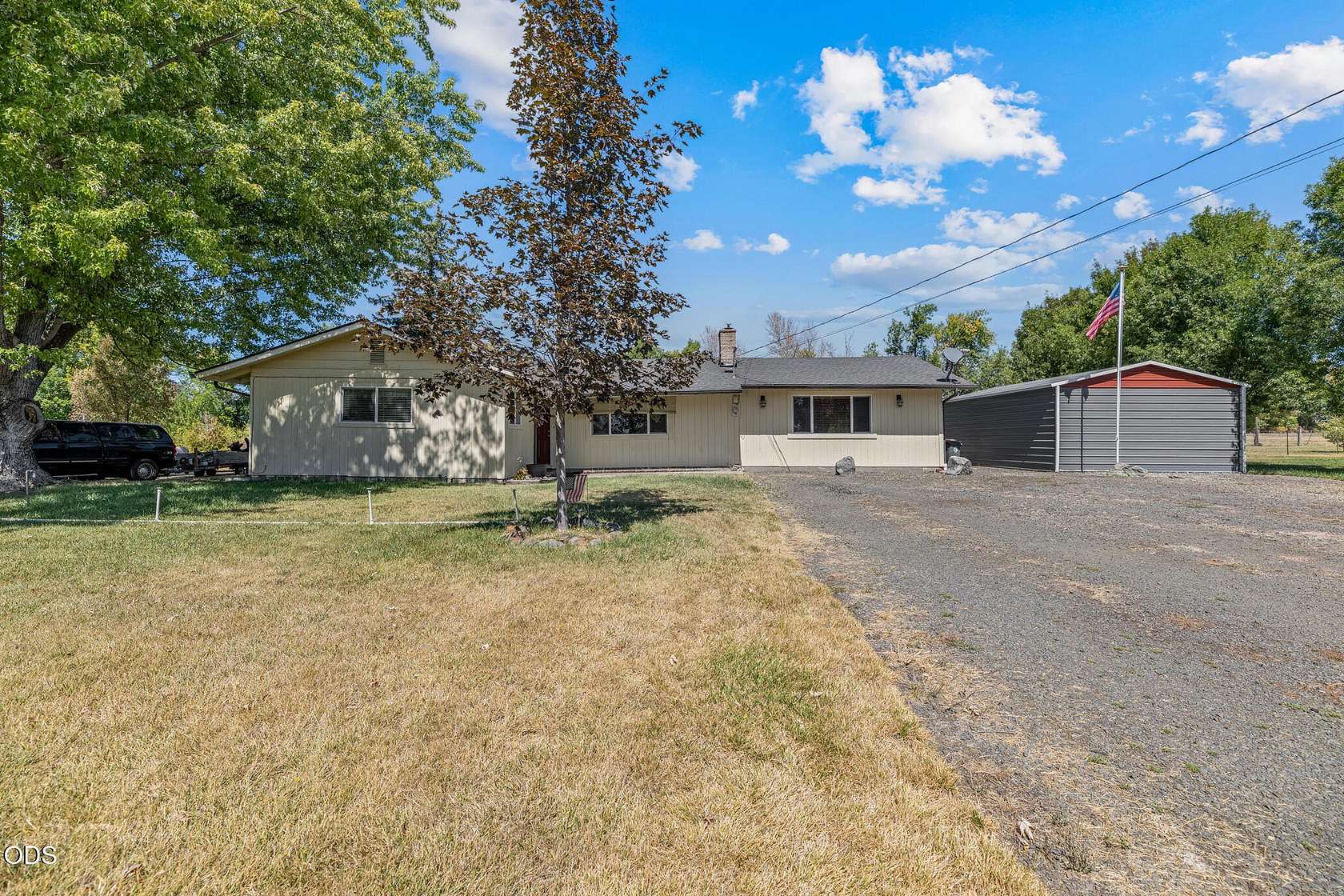 3 Acres of Land with Home for Sale in Central Point, Oregon