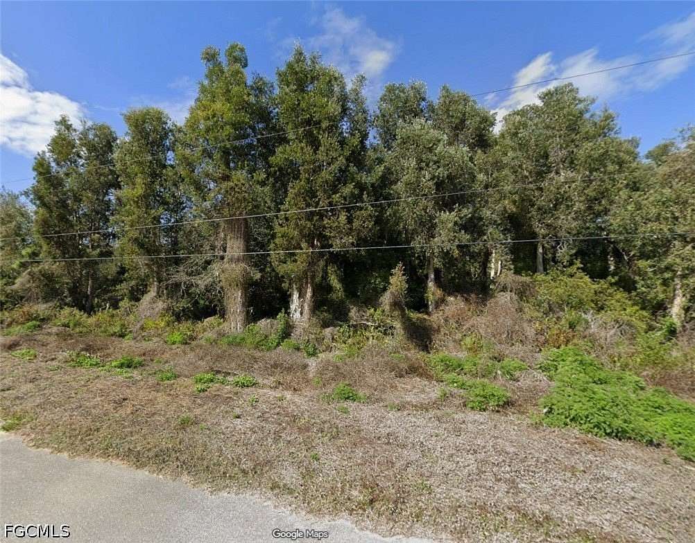 0.25 Acres of Residential Land for Sale in Lehigh Acres, Florida