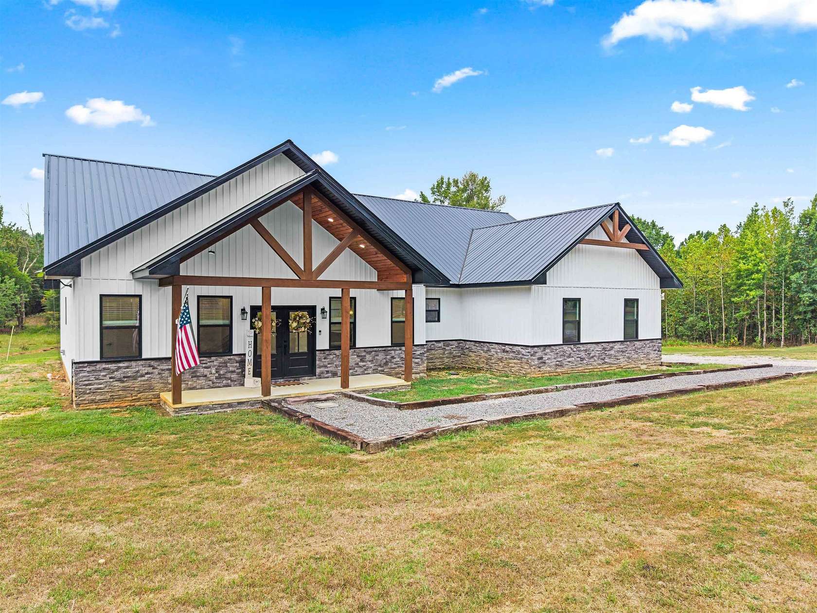 4 Acres of Land with Home for Sale in Jessieville, Arkansas