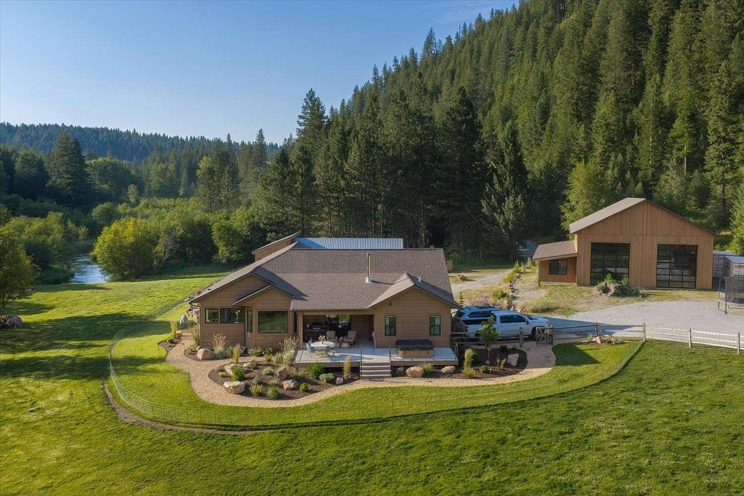 14.7 Acres of Land with Home for Sale in Newport, Washington