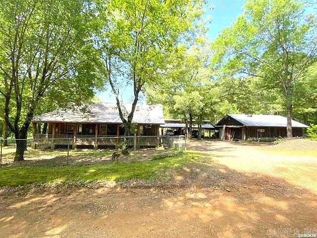 3.2 Acres of Land with Home for Sale in Bismarck, Arkansas