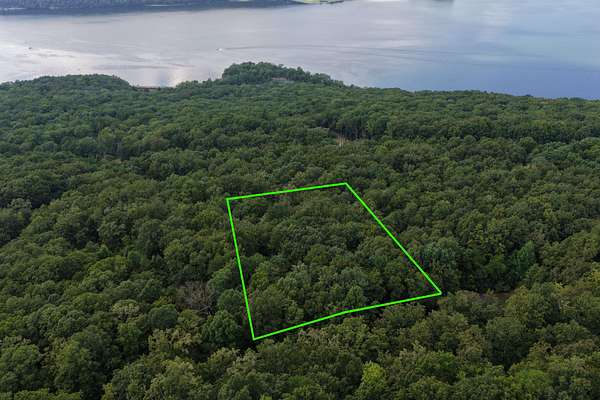 2.72 Acres of Residential Land for Sale in South Pittsburg, Tennessee