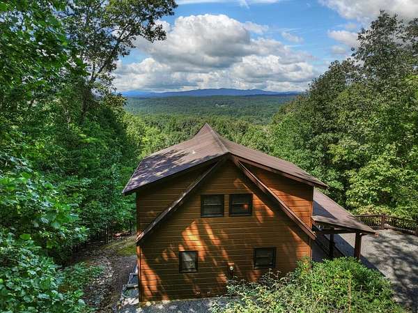 2.37 Acres of Land with Home for Sale in Blue Ridge, Georgia