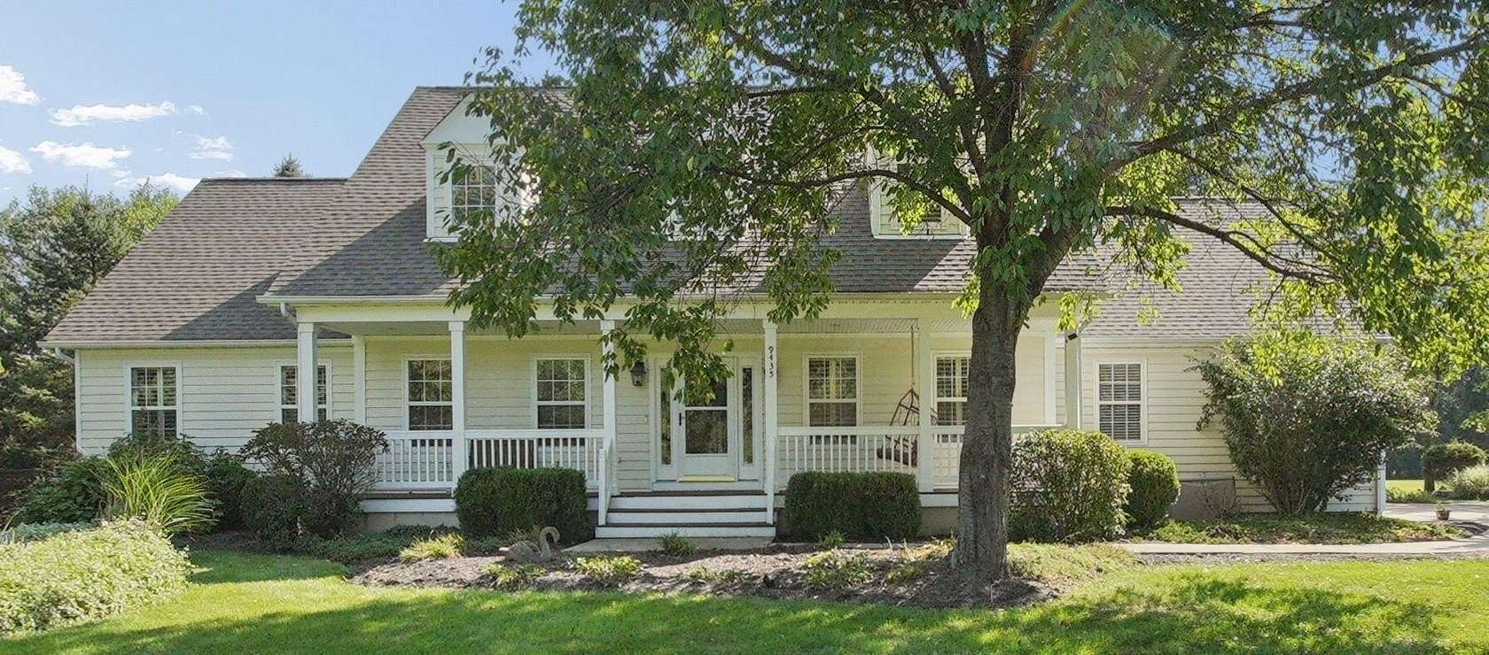 1.8 Acres of Land with Home for Sale in Powell, Ohio