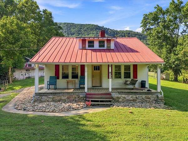 32.5 Acres of Land with Home for Sale in Corryton, Tennessee