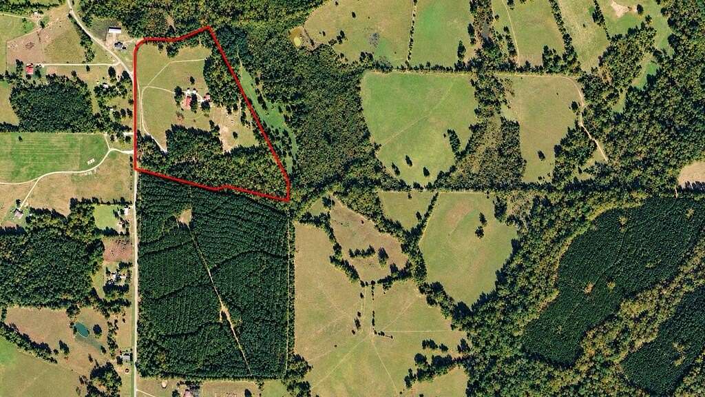 34.3 Acres of Recreational Land with Home for Sale in Alto, Texas