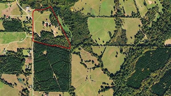 34.3 Acres of Recreational Land with Home for Sale in Alto, Texas