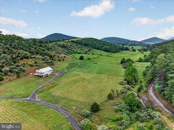 4.45 Acres of Residential Land for Sale in Bentonville, Virginia