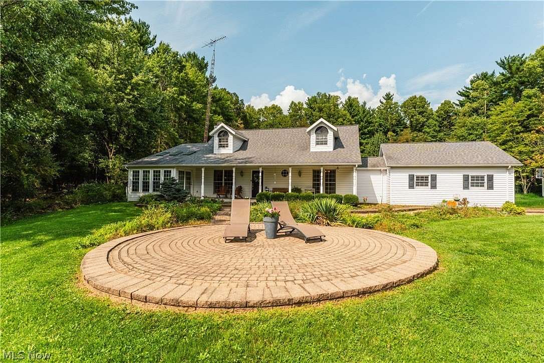 18.3 Acres of Land with Home for Sale in Dover, Ohio