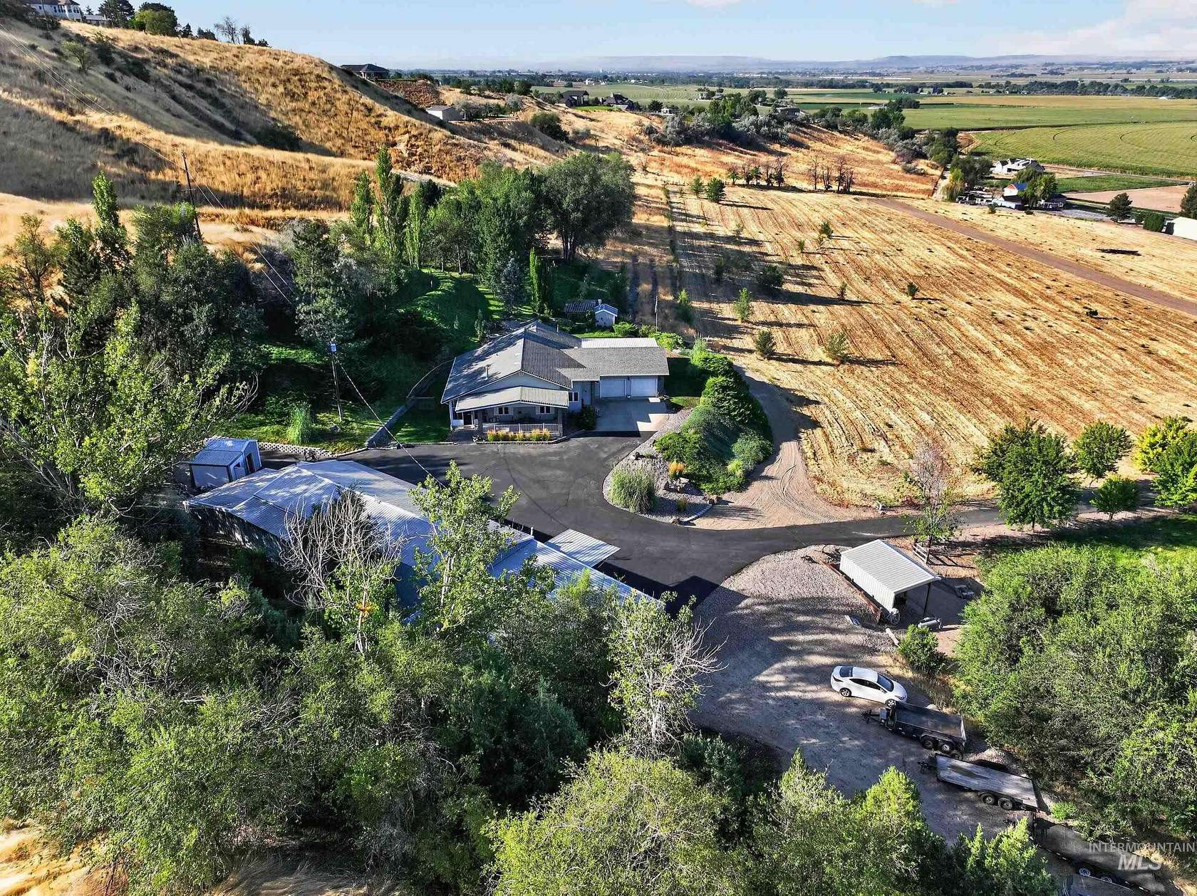 27.7 Acres of Agricultural Land with Home for Sale in Fruitland, Idaho