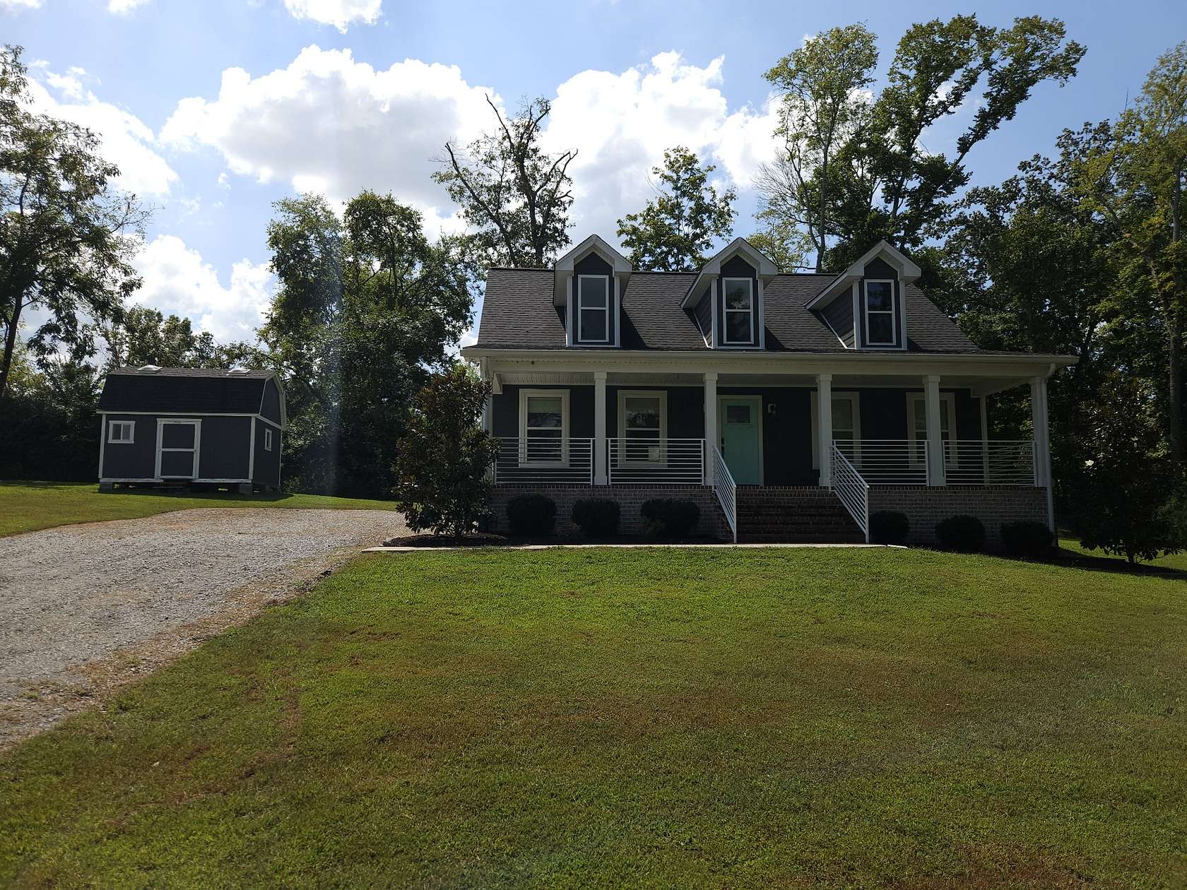 1.6 Acres of Land with Home for Sale in Greenbrier, Tennessee