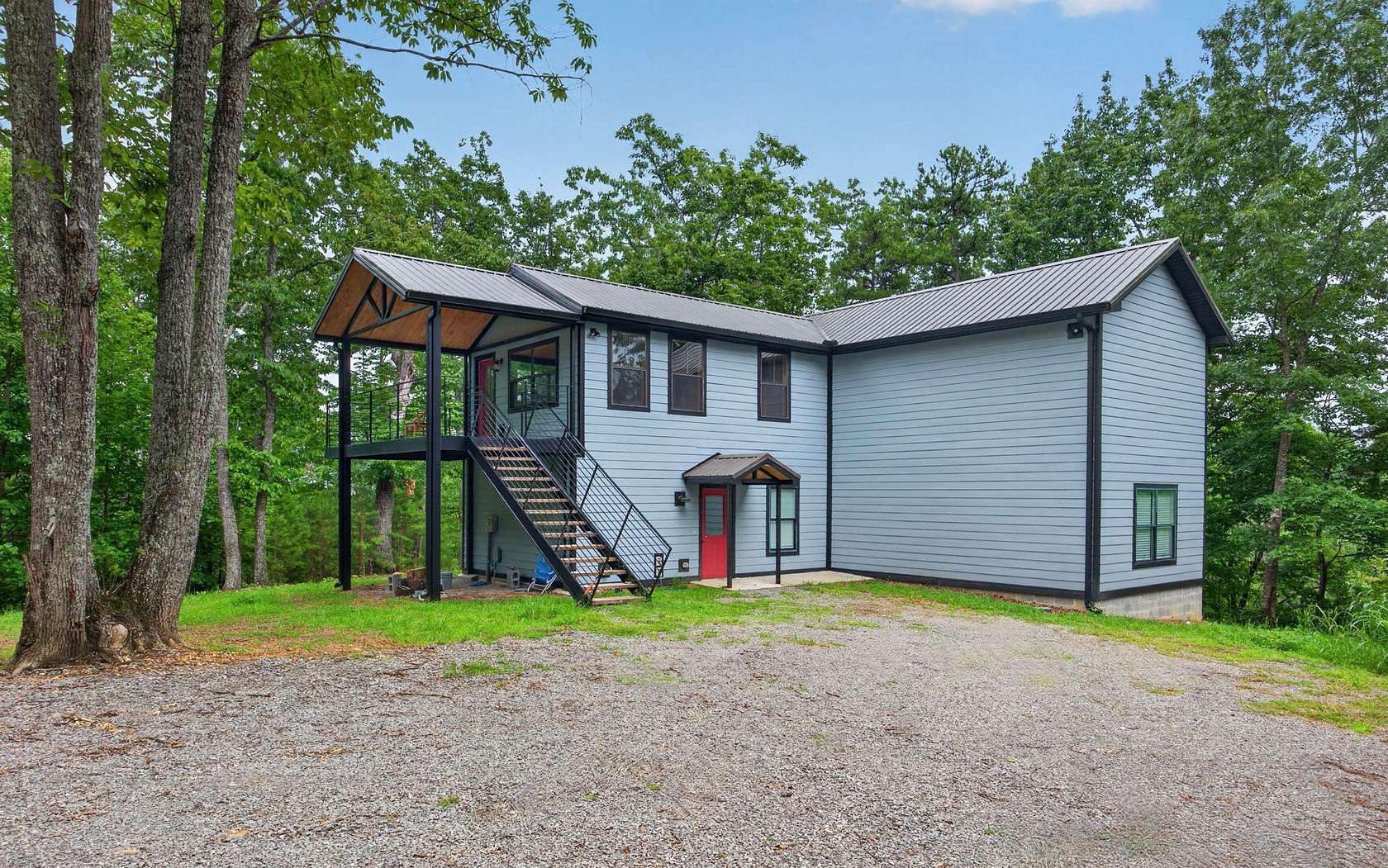 12 Acres of Recreational Land with Home for Sale in Liberty, Tennessee
