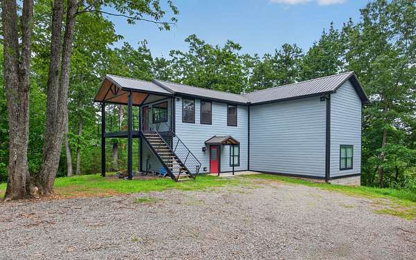 12 Acres of Recreational Land with Home for Sale in Liberty, Tennessee